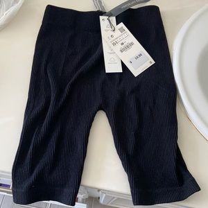 Zara Ribbed bike shorts